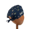 Bawełniany kolorowy czepek medyczny "light"   w motyle na granatowym tle .  Widok z tyłu.